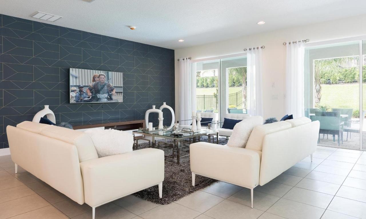 Stylish Sleek 9 Bdrm With Full Kitchen At Encore Holiday home Orlando