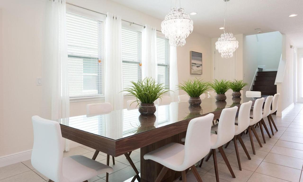 Stylish Sleek 9 Bdrm With Full Kitchen At Encore Holiday home Orlando