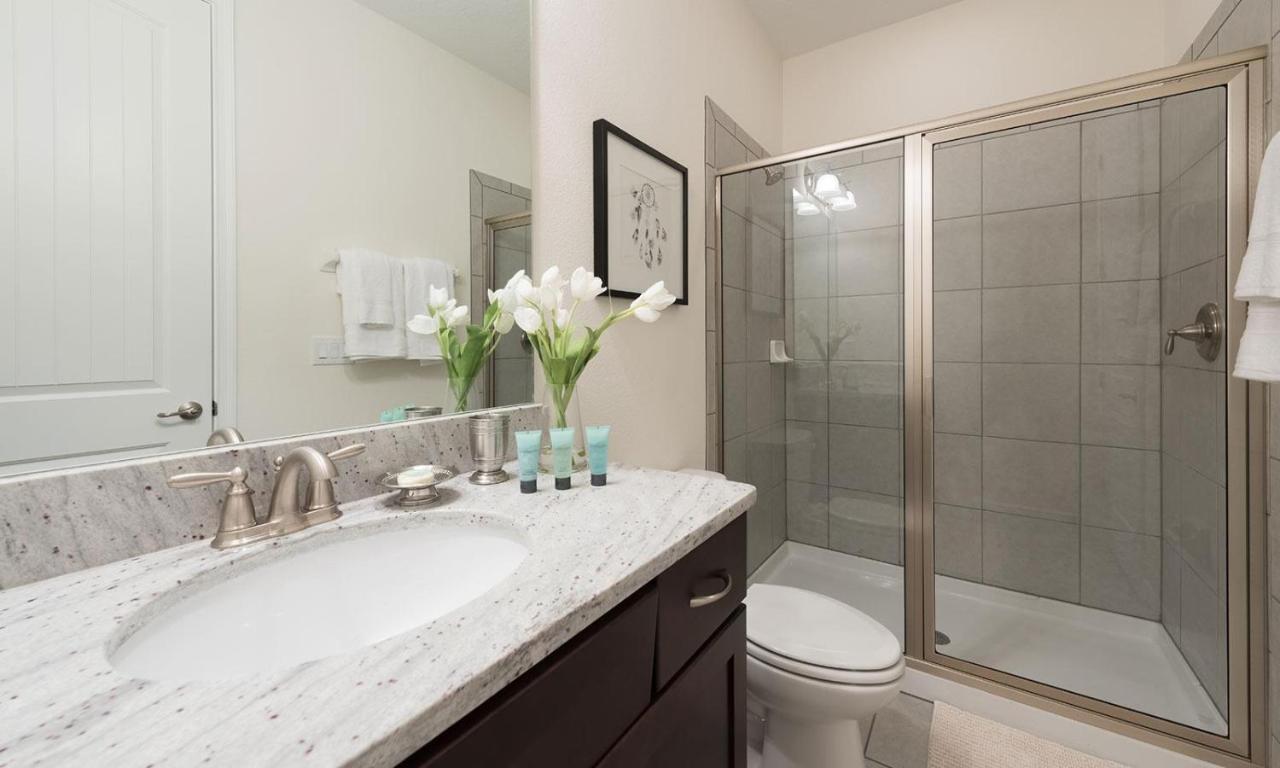 Сasa de vacaciones Stylish Sleek 9 Bdrm With Full Kitchen At Encore Orlando